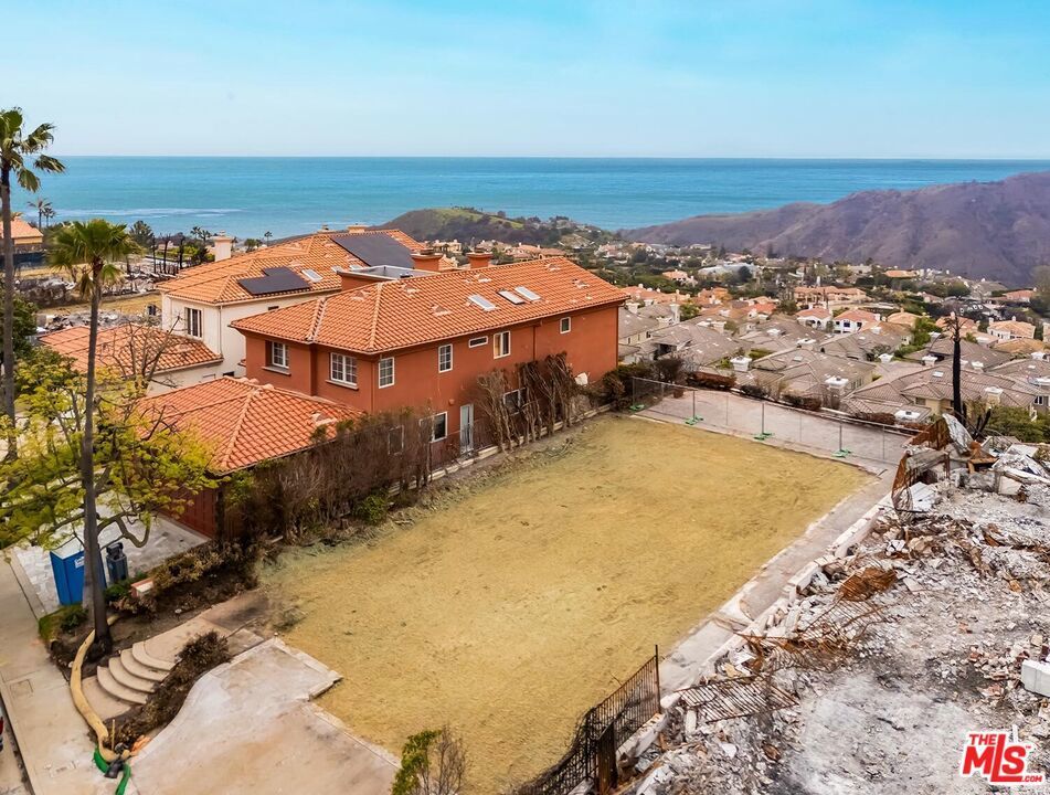 Photo of Listing #25592853