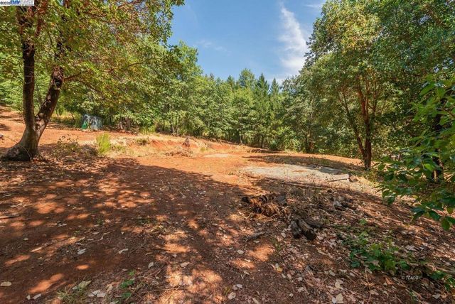 171 Connor Creek Rd, Junction City