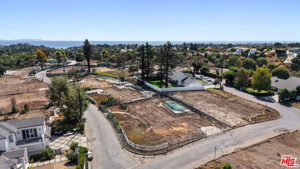 Photo of Listing #25591847