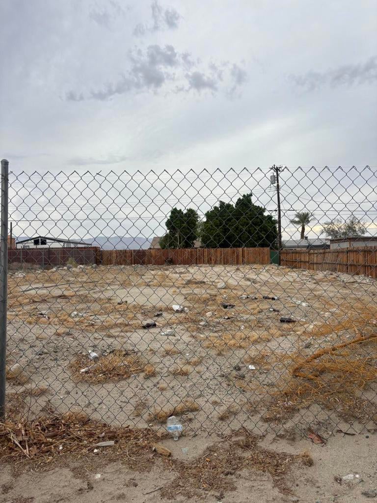 Calle Helen, Thousand Palms