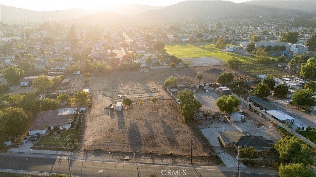 Photo of Listing #IV25218201