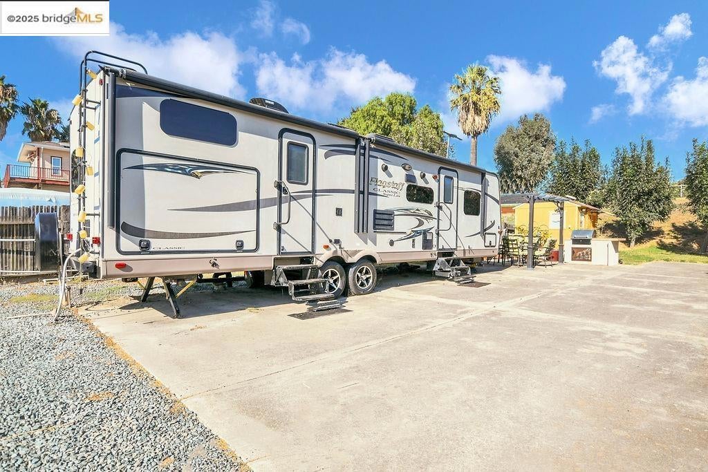 Photo of Listing #41112316