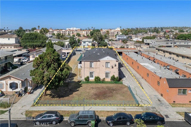 6027 10th Avenue, Los Angeles