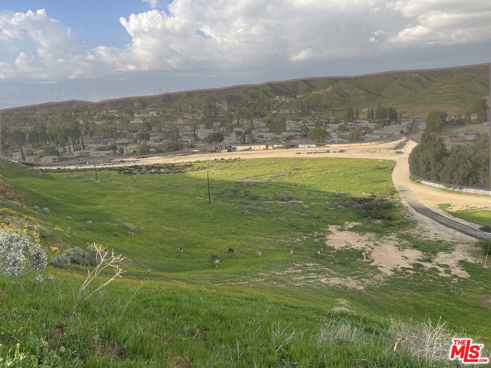 Photo of Listing #25596427