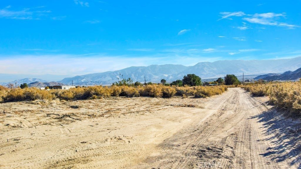 Red Butte Road, Lucerne Valley