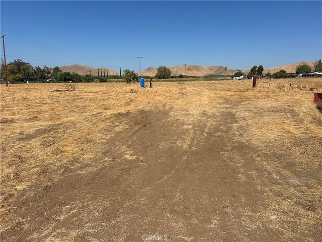 740 E Mulberry, Porterville