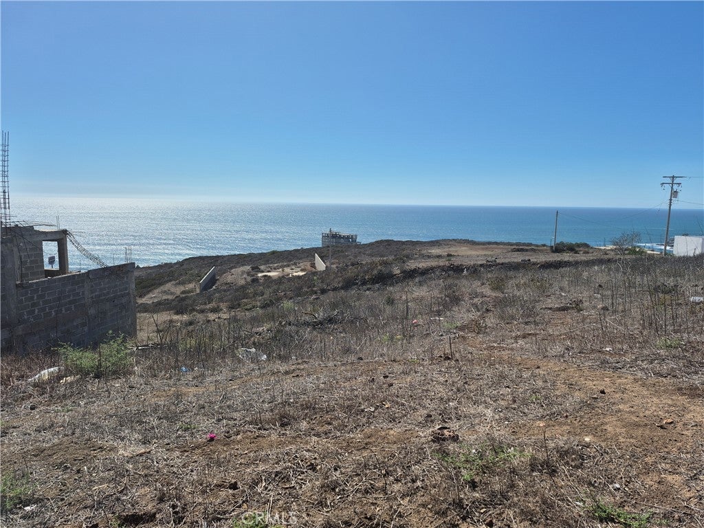 2 San Clemente Avenue, Other