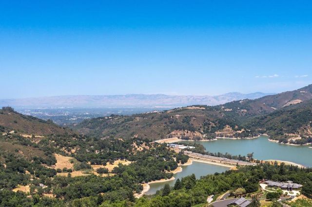 18700 Black Road, Los Gatos