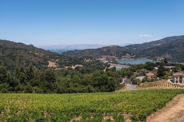 18590 Black Road, Los Gatos