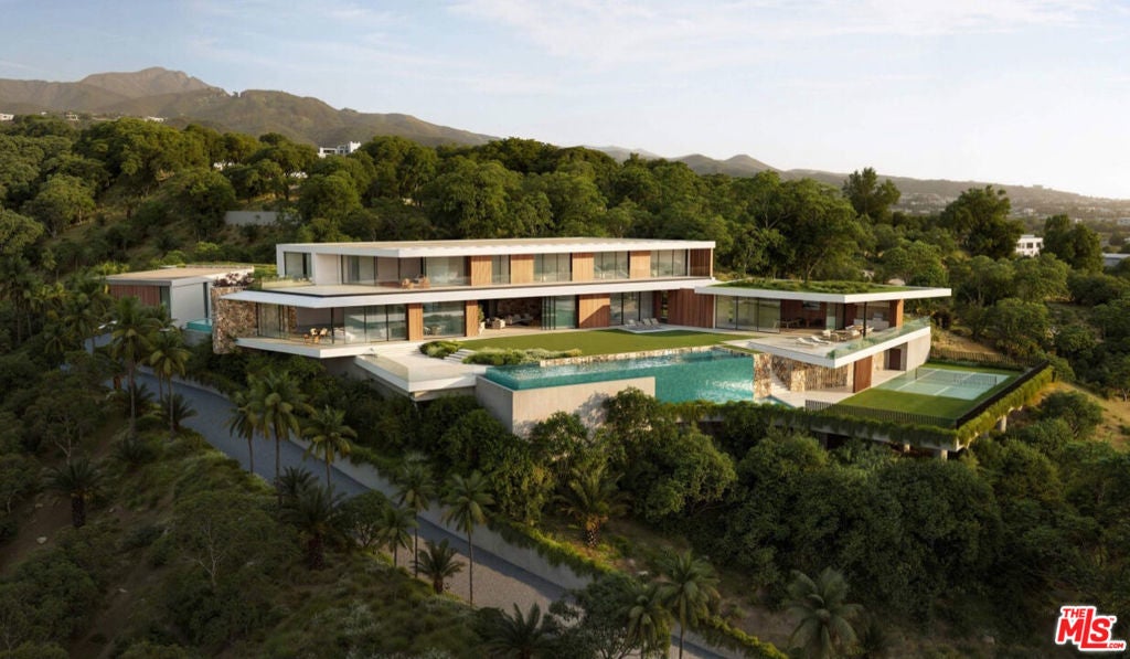 Photo of Listing #25599245