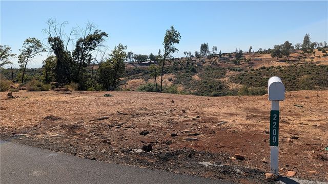 2200 De Mille Road, Paradise