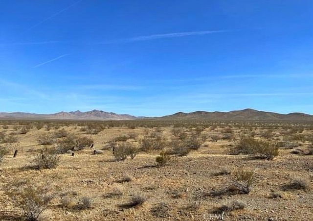 Helendale Rd., Adelanto