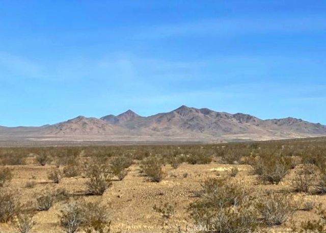 Helendale Rd., Adelanto