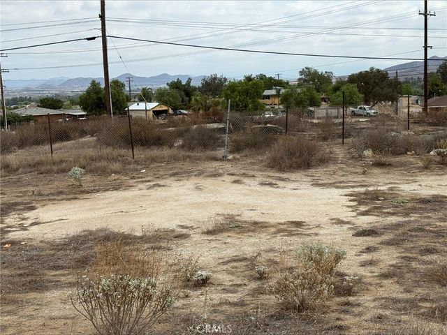 Hwy 74, Perris