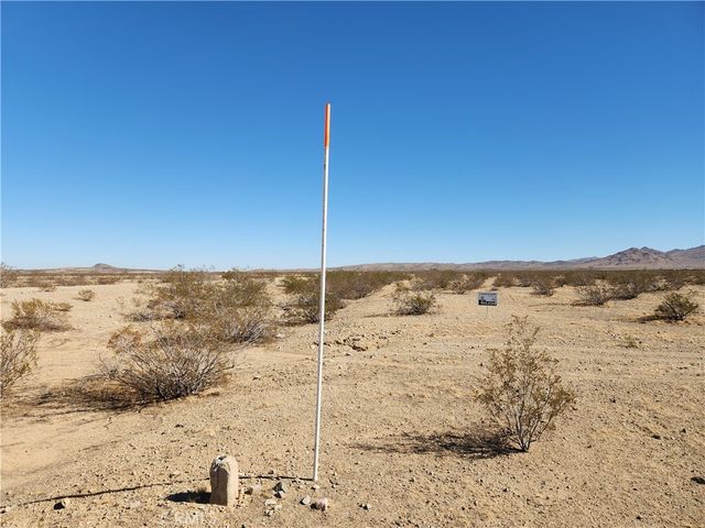 33 Panamint Trail, Helendale