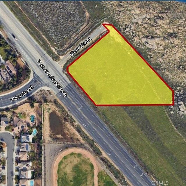 Nw Corner Of Ramona Expressway & Rider St., Perris