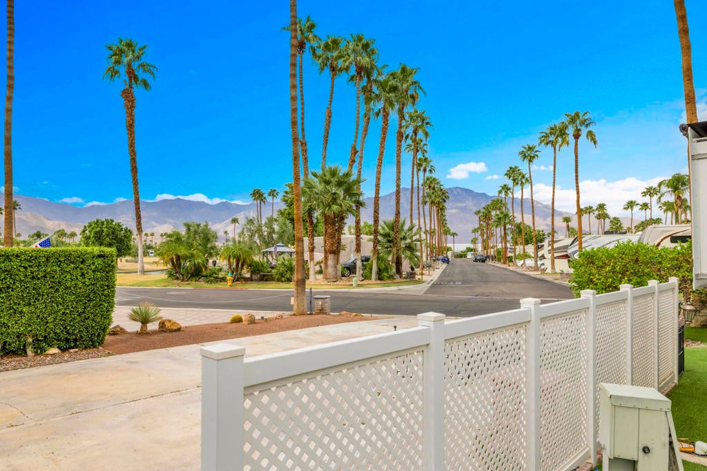 Photo of Listing #219136798DA