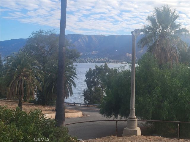 Lawrence Way, Lake Elsinore