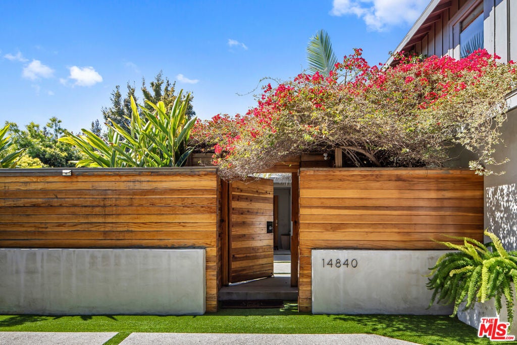 Photo of Listing #25605577