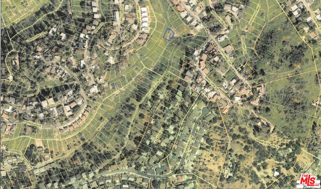 Photo of Listing #25607693