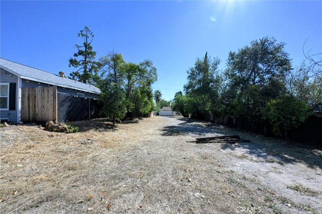 35225 Acacia Avenue, Yucaipa