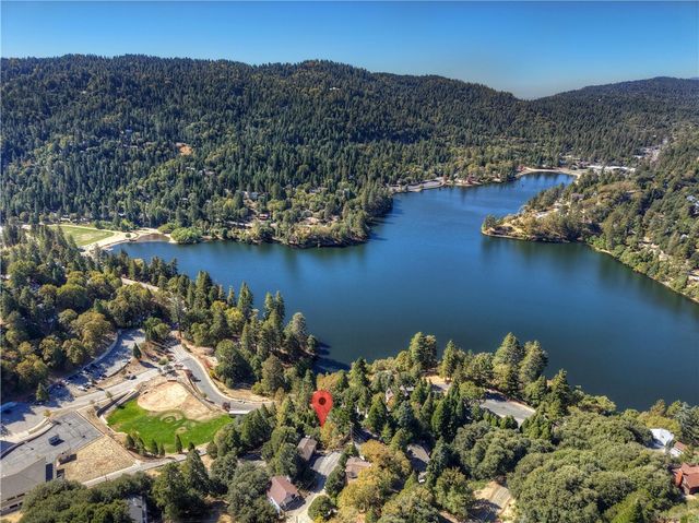 428 Delle Drive, Crestline