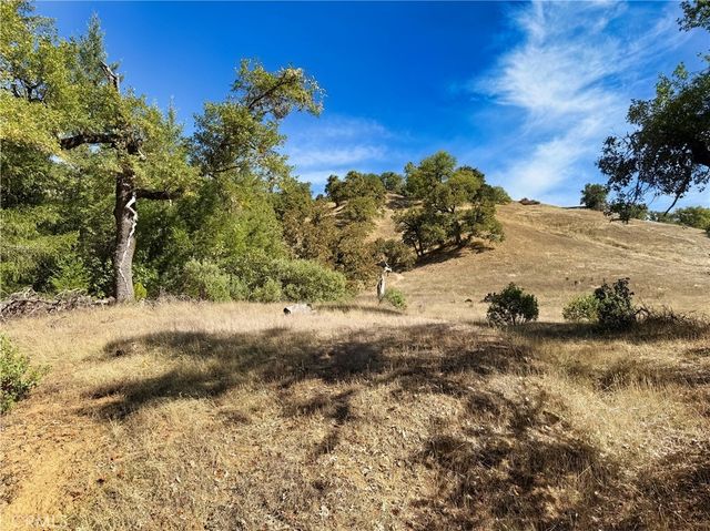 18225 Scenic Drive, Redwood Valley