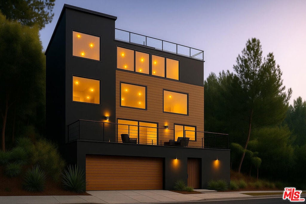 4343 Glenmuir Avenue, Los Angeles