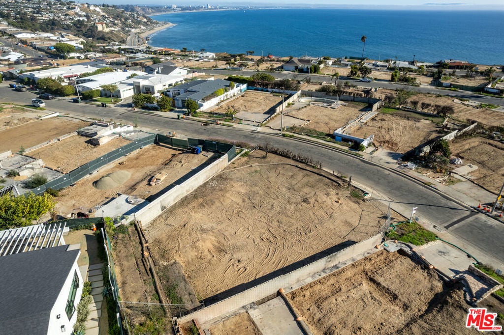 Photo of Listing #25608907