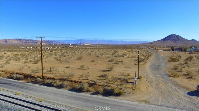 47229238 Quarry Road, Apple Valley