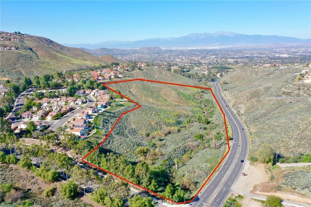 Photo of Listing #SB25246071