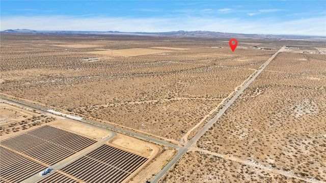 Trinidad Road, Adelanto