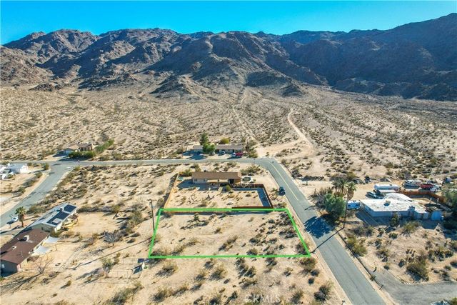7055 Mission Avenue, 29 Palms