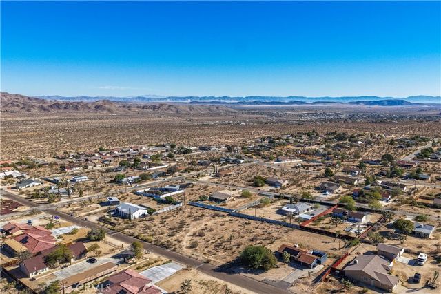 7201 Olympic Road, Joshua Tree