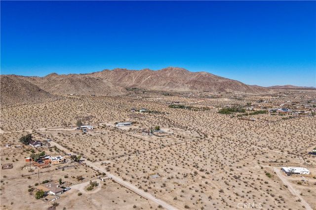 61830 Highland Drive, Joshua Tree
