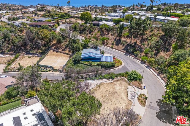 1052 Tellem Drive, Pacific Palisades