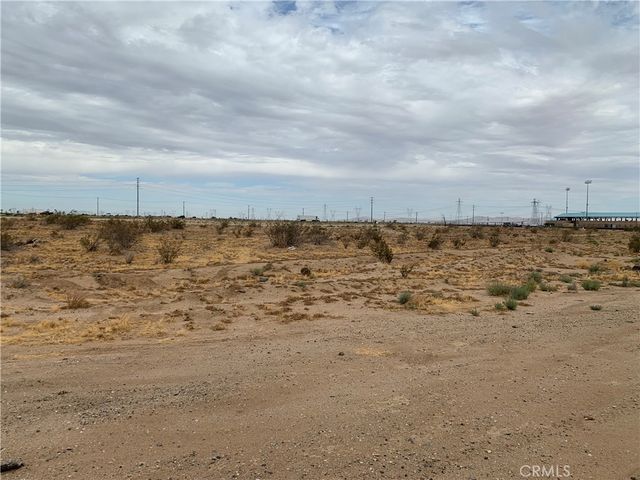 Adelanto Road, Adelanto
