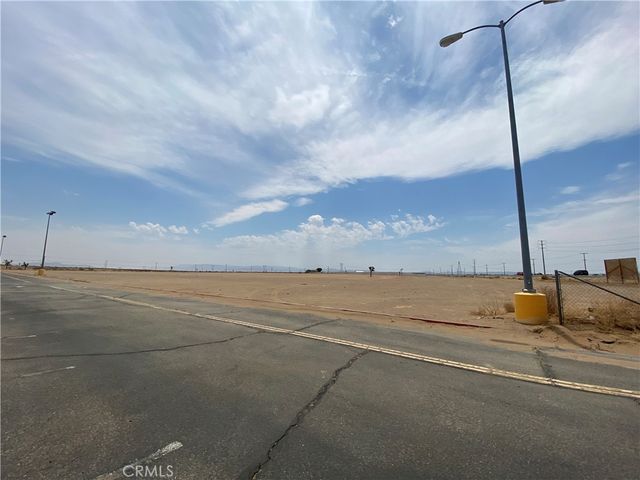 Highway 395, Adelanto