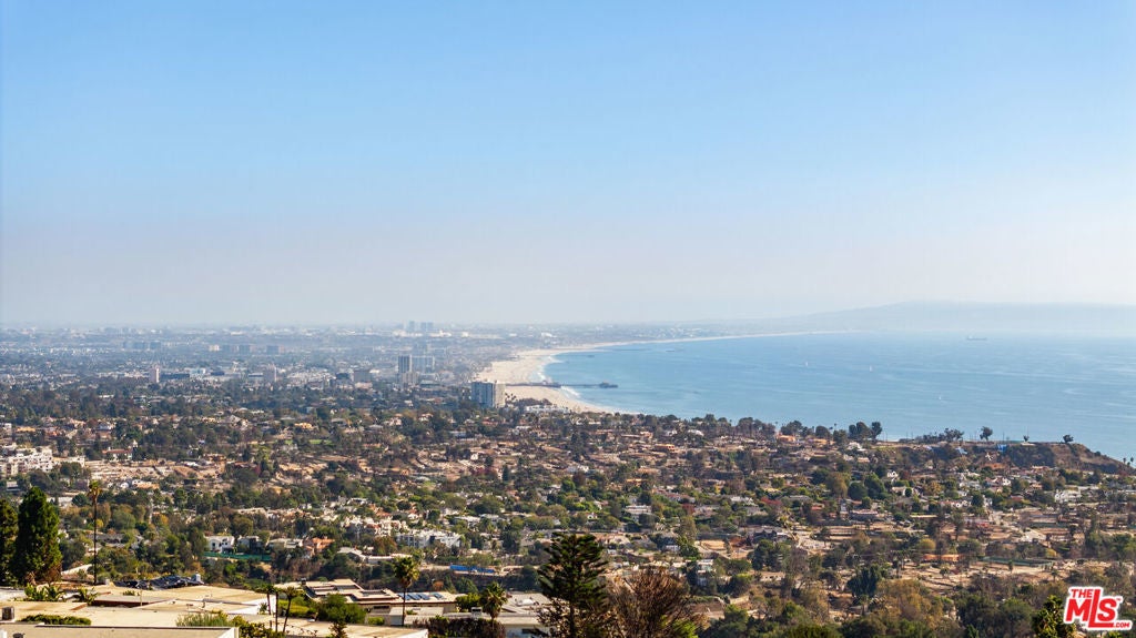 Photo of Listing #25612881