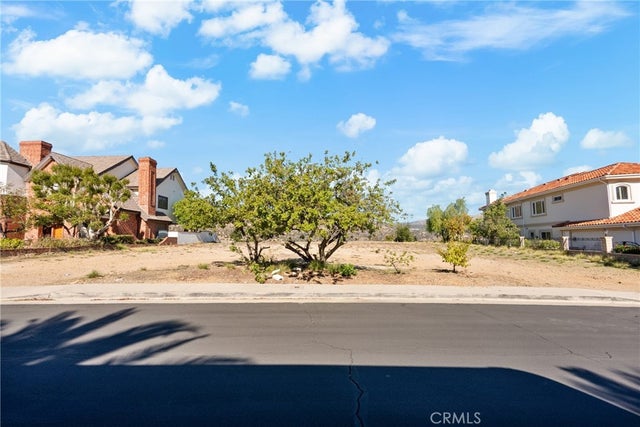 22451 S Summit Ridge Circle, Chatsworth
