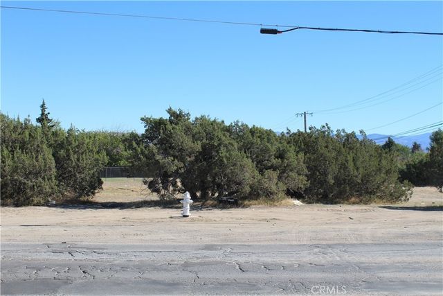 Ranchero Road, Hesperia