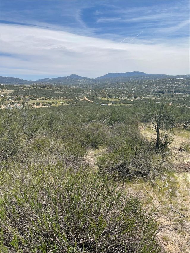 55 Madera Drive, Hemet