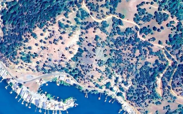 11130 Lakeshore Dr, Clearlake