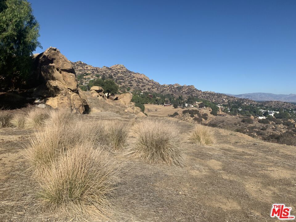 Photo of Listing #25615211