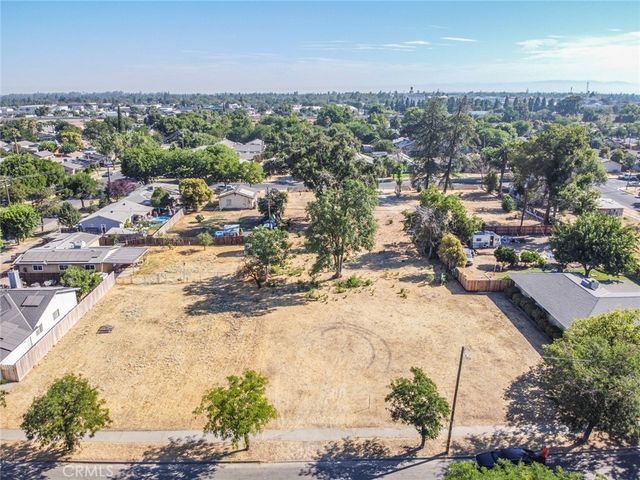 835 W 10th Street, Merced