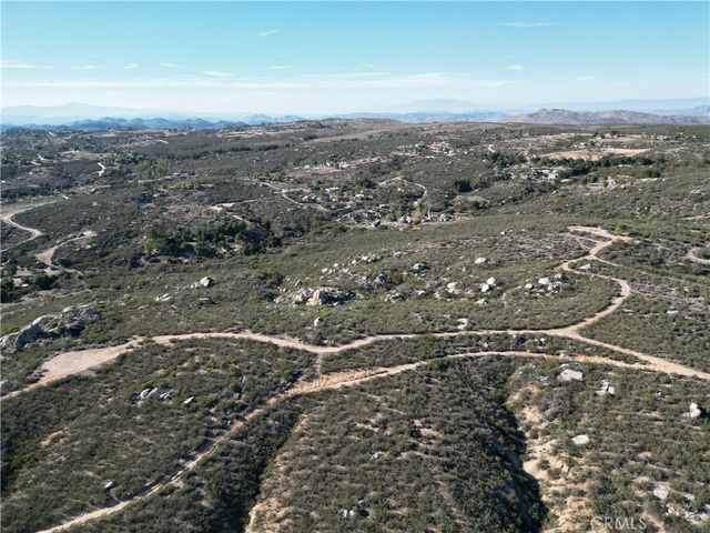 E Benton Rd, Hemet