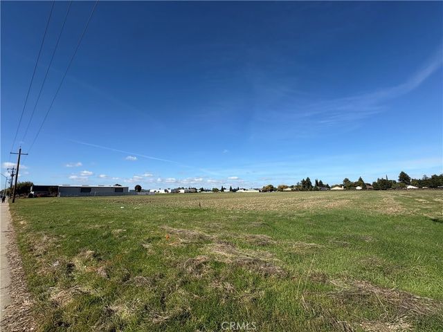 2051 Wardrobe, Merced