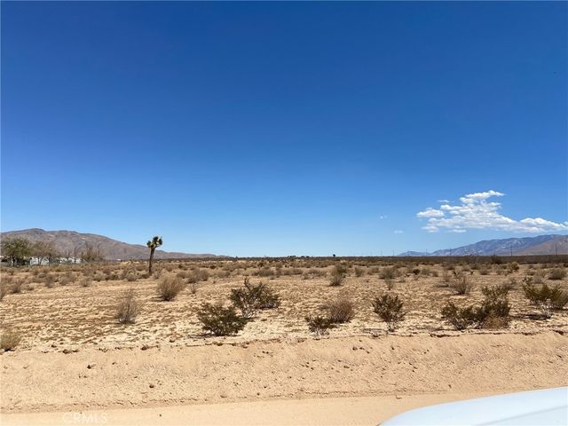 Tujunga, Apple Valley