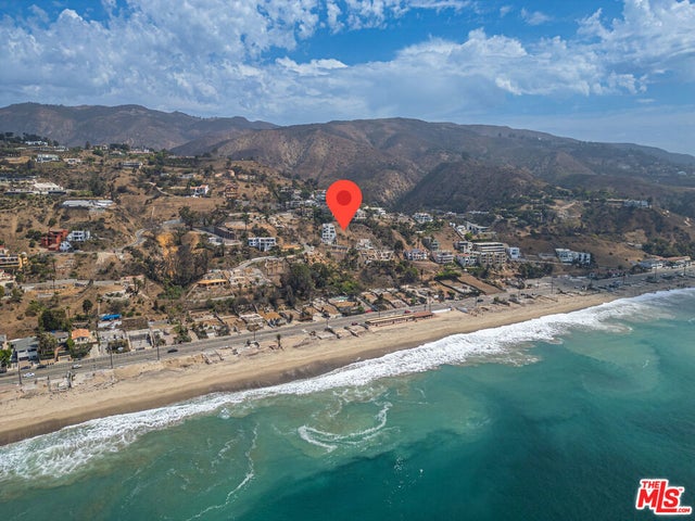 21415 Rambla Vista, Malibu