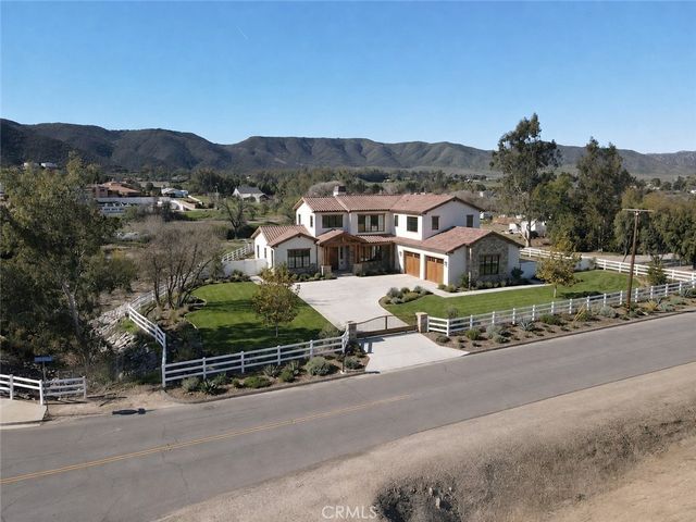 New Clay, Murrieta